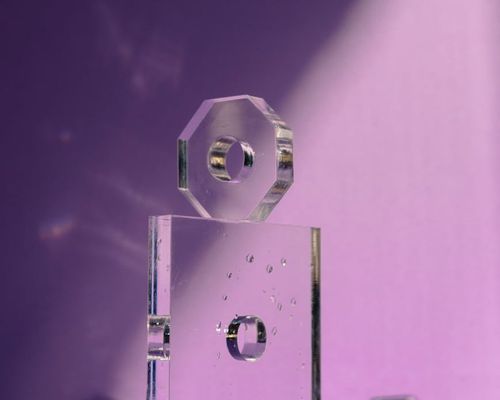 Minimalist visualization of crystal clear thoughts and structure